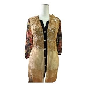 Gimmicks by BKE Lace and Floral Cardigan Top | Medium
